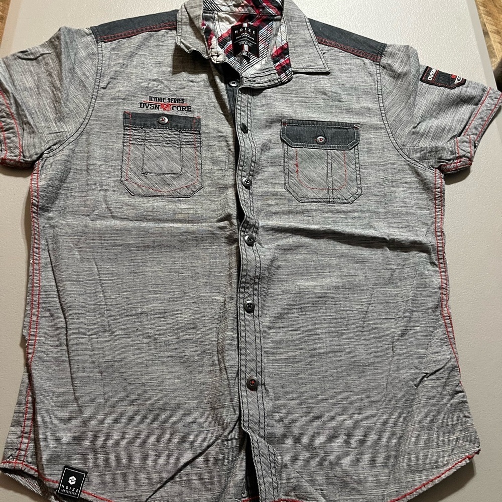 Noize Button down Shirt Large